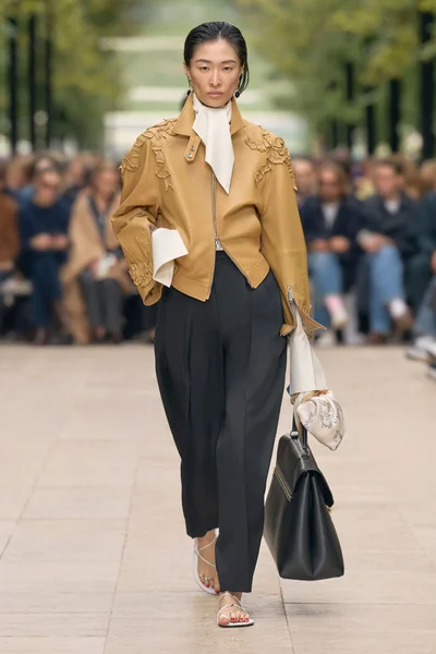 Look 47